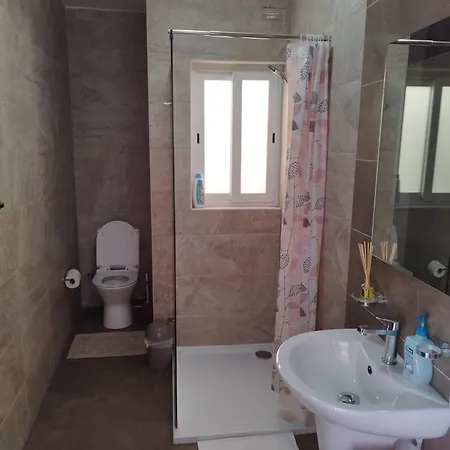 Cozy 2 Bedroom Penthouse