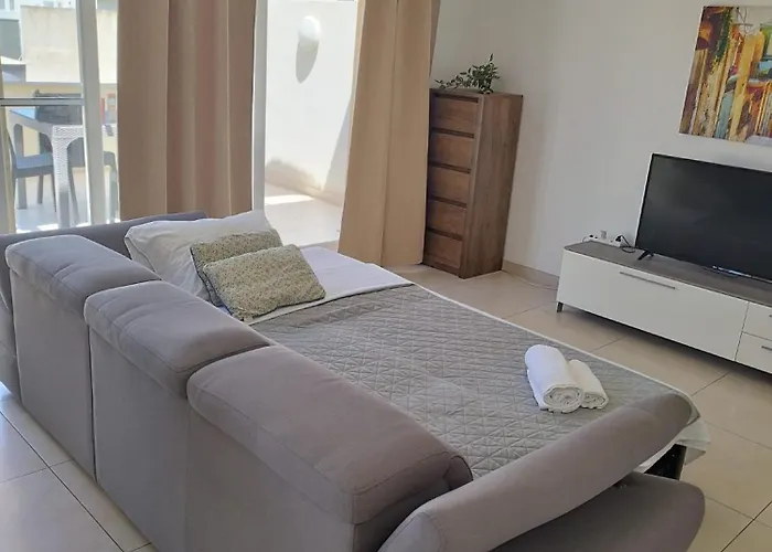 アパート Cozy 2 Bedroom Penthouse Saint Julian's